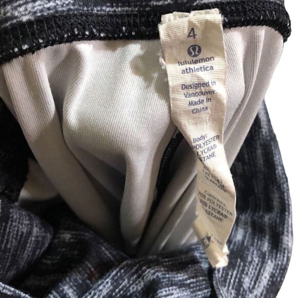 Lululemon Leggings Womens 4 Wunder Under Pant Stirrup Dramatic Static White - Picture 6 of 6